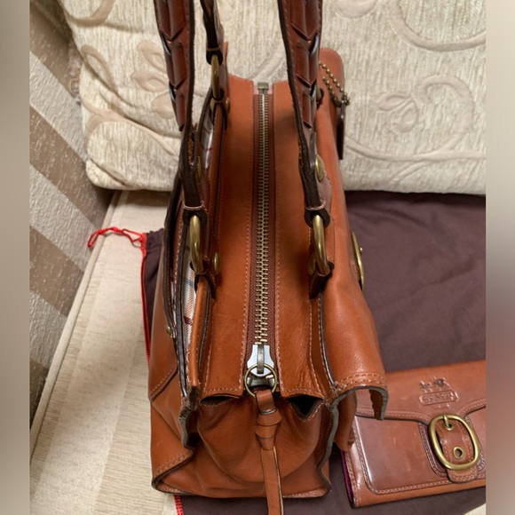 Coach Large Bleecker Burnished Leather British Tan Shoulder Bag - Picture 9 of 16